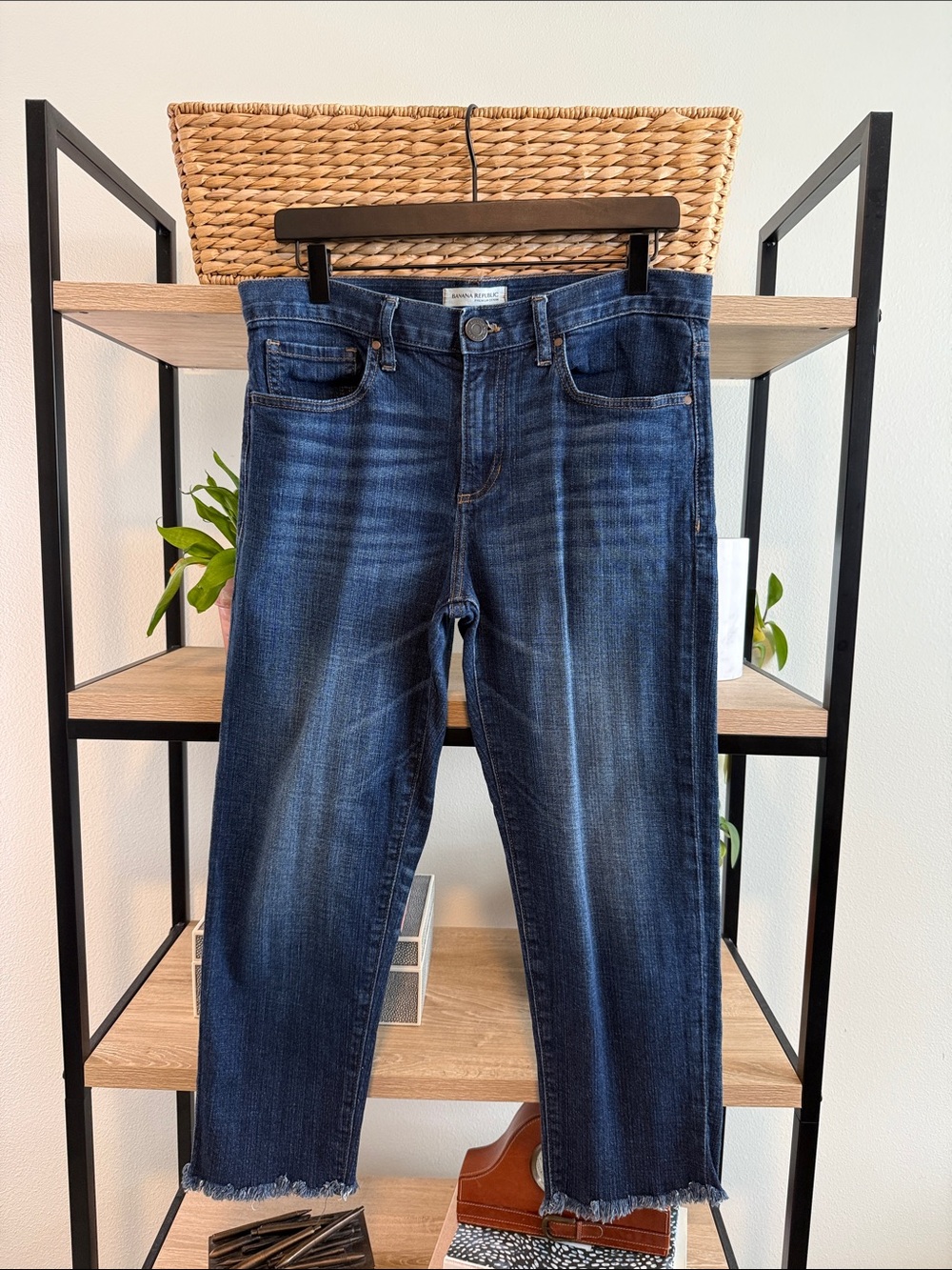 Banana Republic Boyfriend Mid-Rise Raw Hem Jeans, 29